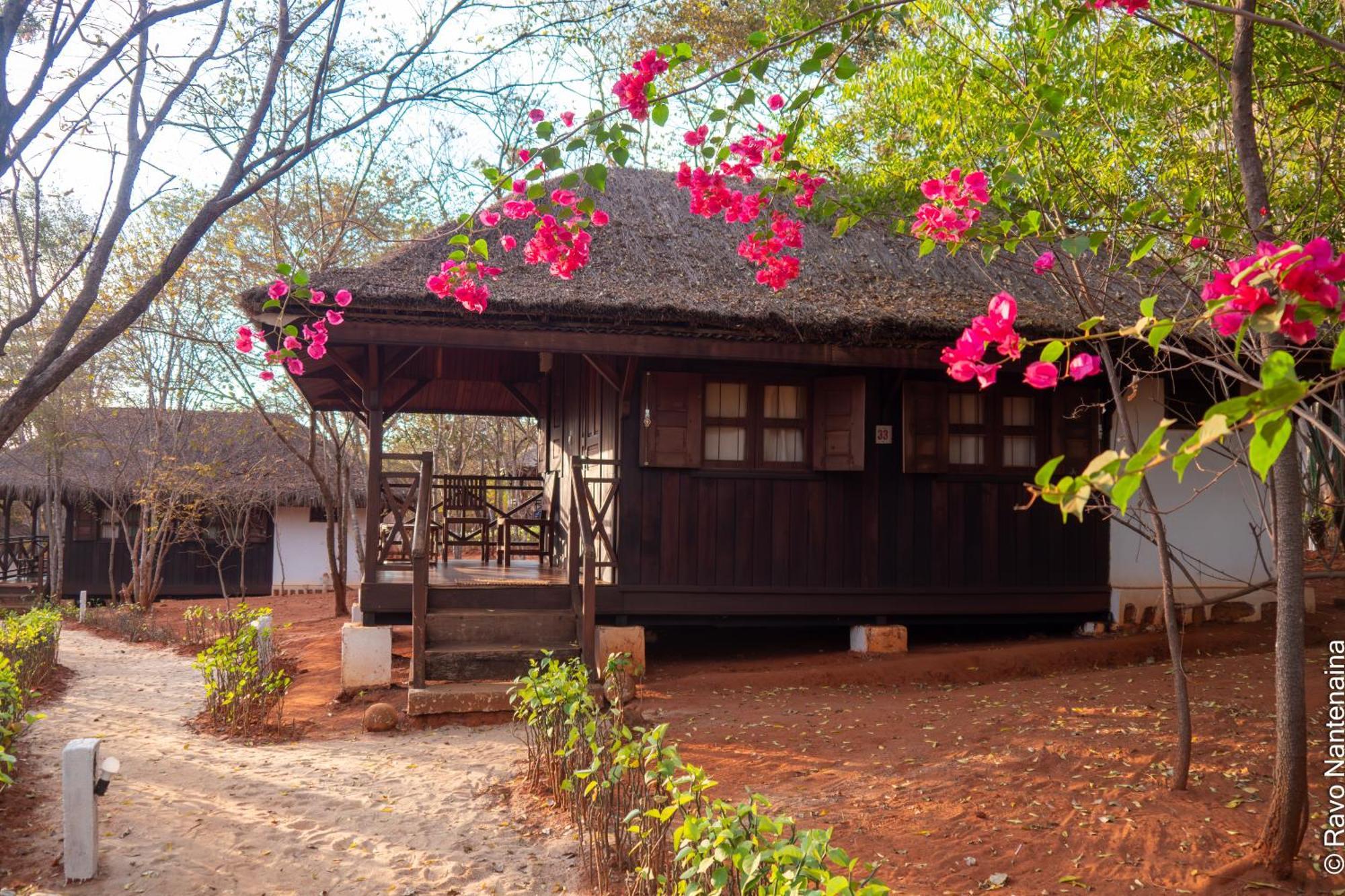 Olympe De Bemaraha Hotel Bekopaka Exterior photo